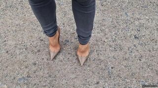 Losing and getting stuck with Louboutins HD wmv 1920x1080