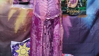 Cos Cosplay gunging while dressed up as Rapunzel
