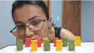 Chewing on small bears