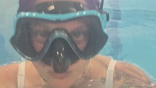 Calm Pool Session Underwater Lengths, Playful Surface, Extended Submersion