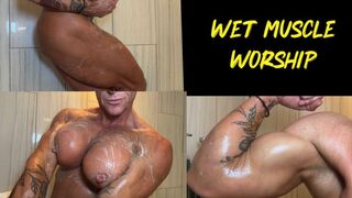 Wet Muscle Worship:Kandys Shower Flexing