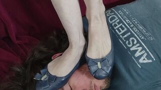#211 - Long facebusting in blue flats! 720p