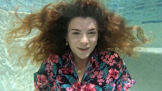 Underwater Talking with Nathalia (custom)