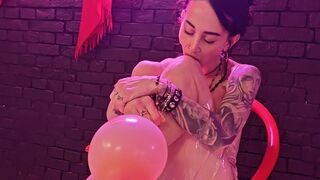 Marks on the skin - Mishel Looner Balloons