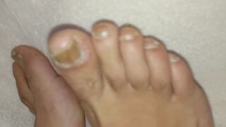She loves my toe wiggles