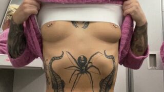Sophia Mayy rubs pussy in airplane toilets!