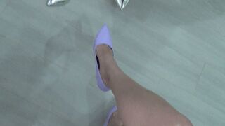 two person lapsitting and toe tapping POV 8La