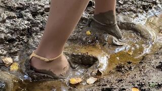 Stuck in mud, Carolina Herrera sandals wrecked in mud, high heels forest walk, high heels sinking in mud, high heels sandals ruined in mud