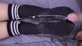 Hot Black Sockjobs With Insane Cumshot