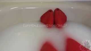 Red Tights Milk Bath