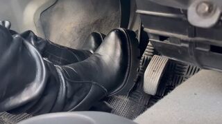 beautiful walk wearing these boots.