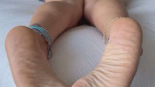 Soft oily soles and bare booty ignore