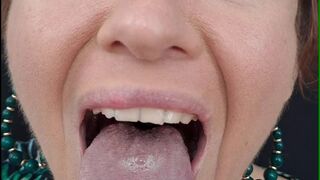 Long Tongue Drooling on Plate