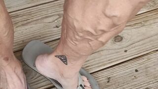 Tempest with red toes