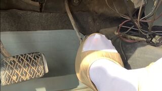 Pantyhose Hard Revving Delight!