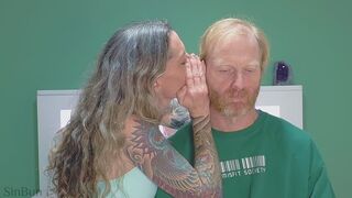Whispering Secrets Challenge! Sinbun Covers Fox's Mouth So He Can't Tell